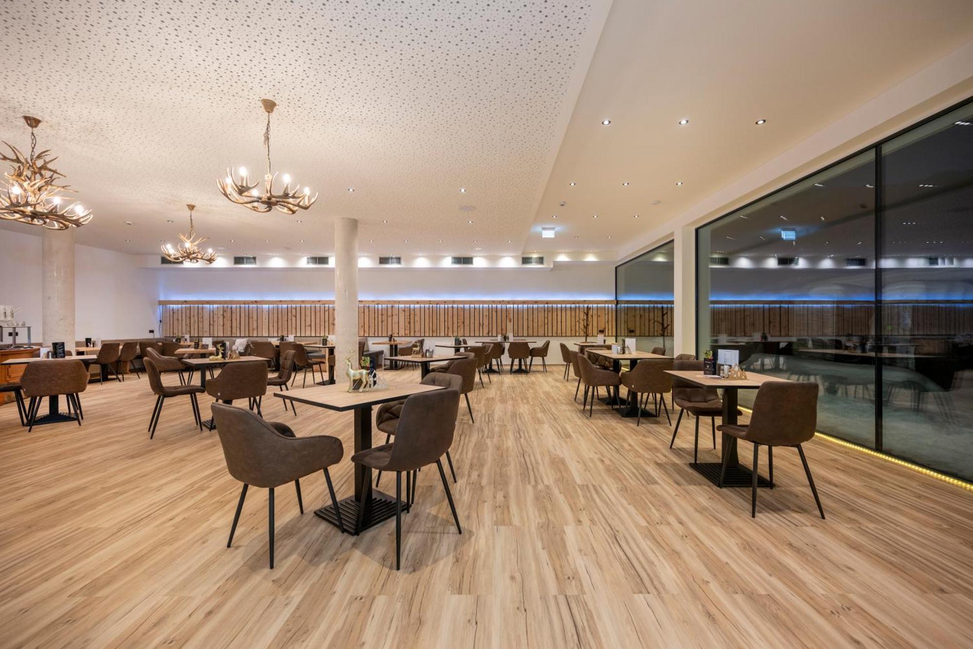 Goldhirsch Aparthotel Ваграйн Екстер'єр фото